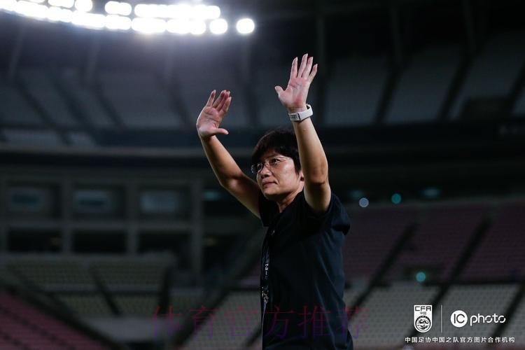 “东亚杯”中国女足1:1战平韩国女足 水庆霞评价球员拼搏精神难能可贵 “东亚杯”中国女足1:1战平韩国女足 水庆霞评价球员拼搏精神难能可贵